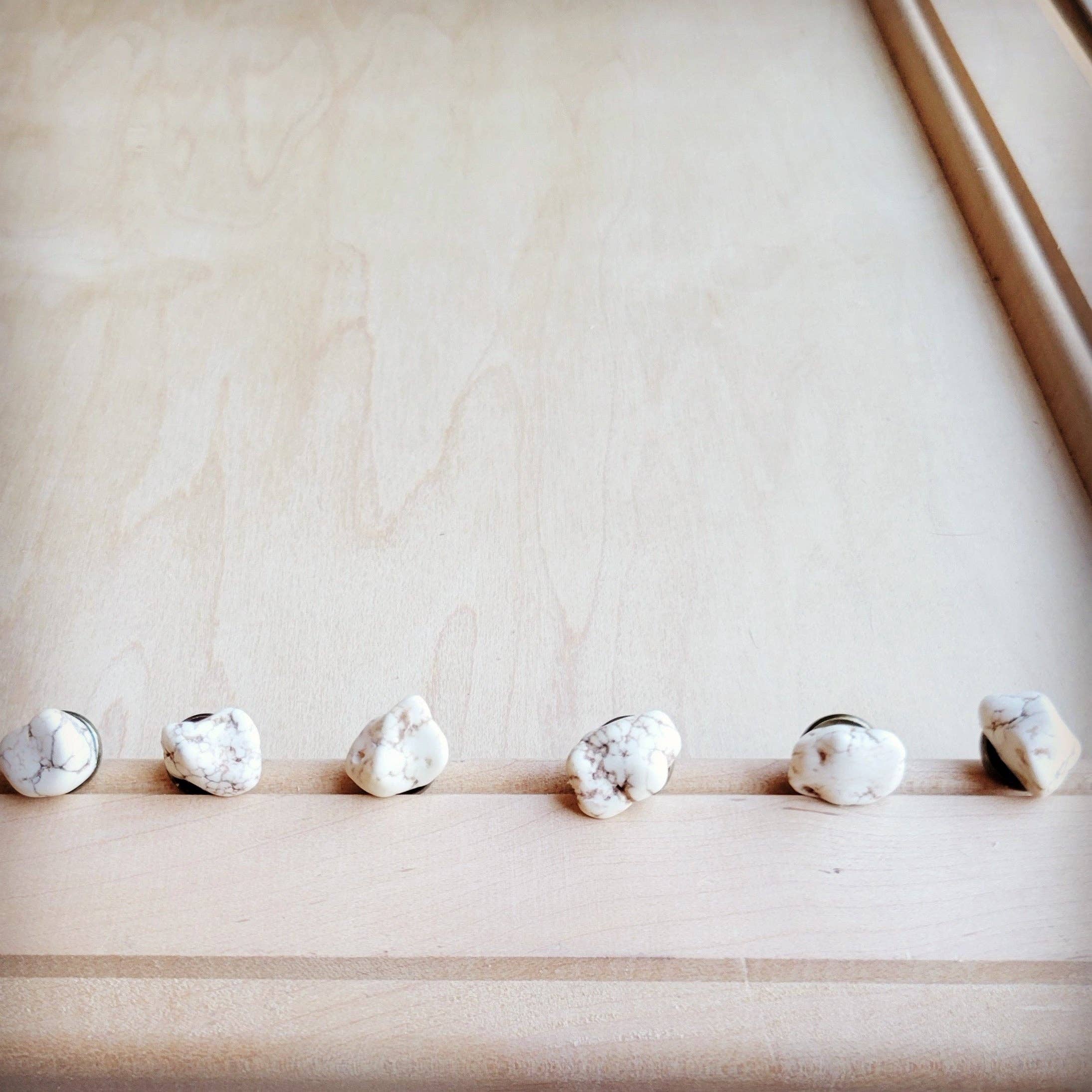Saddle Stone Studs