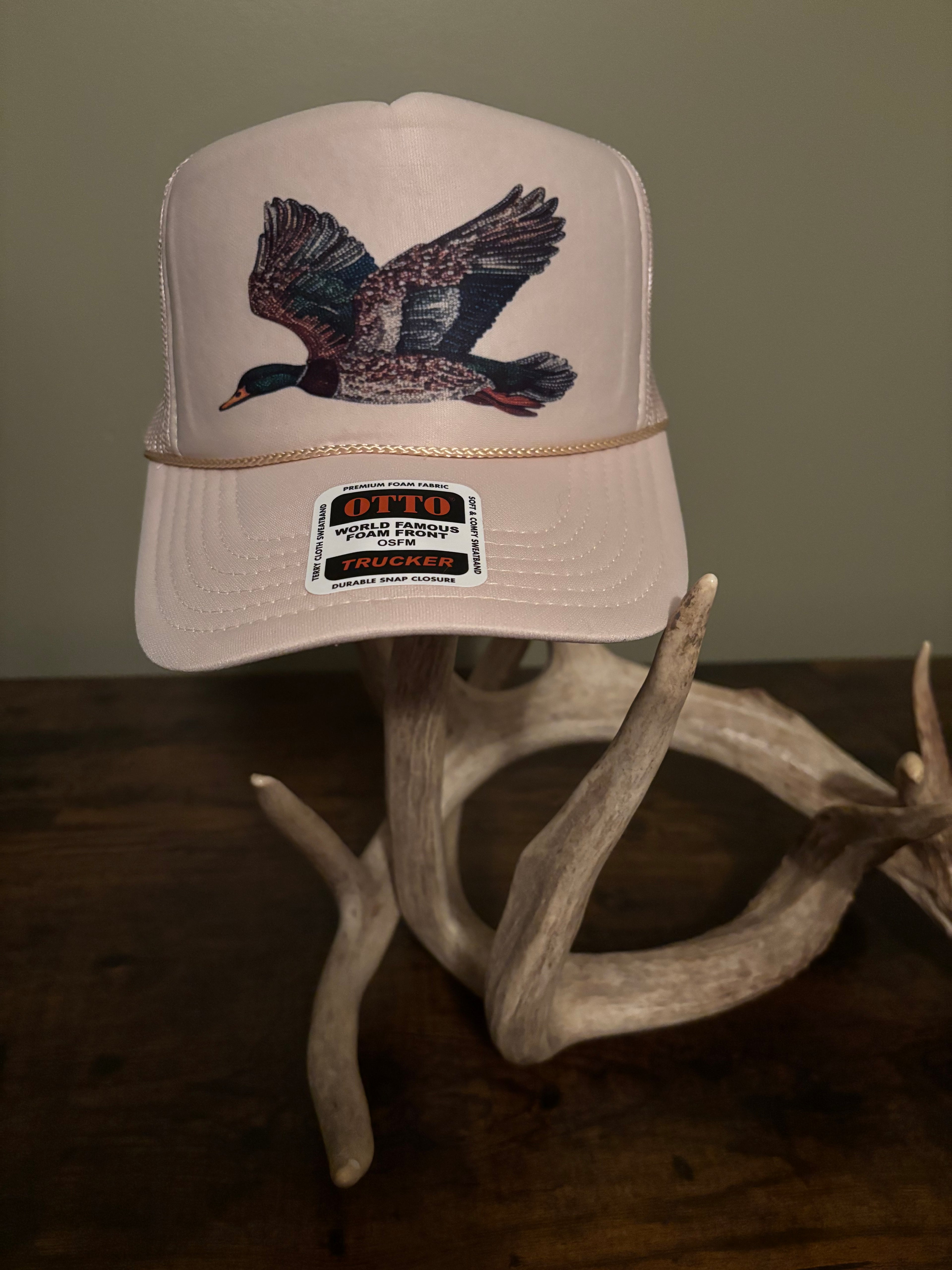 Flyway Trucker