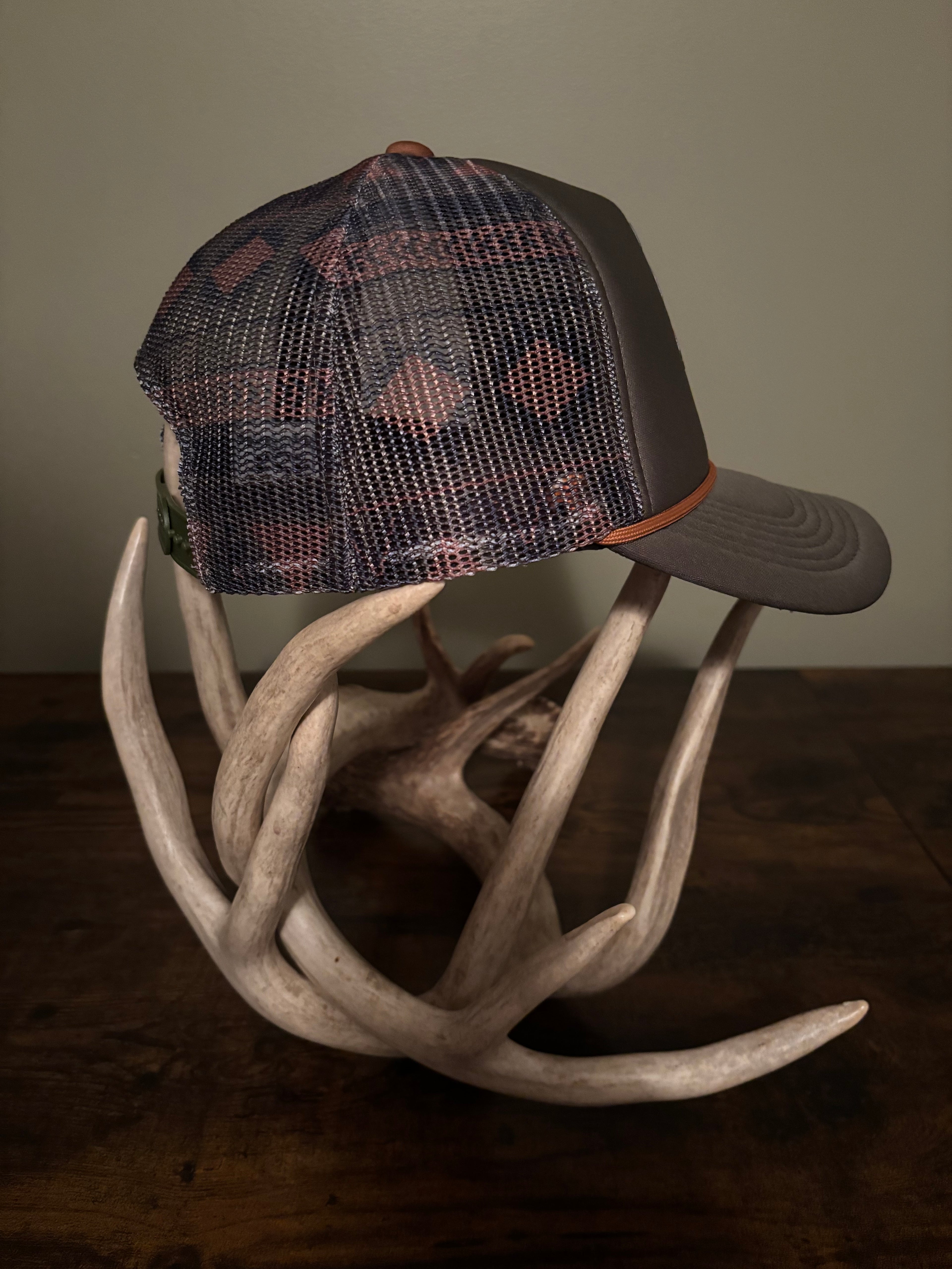 Olive Mare Trucker